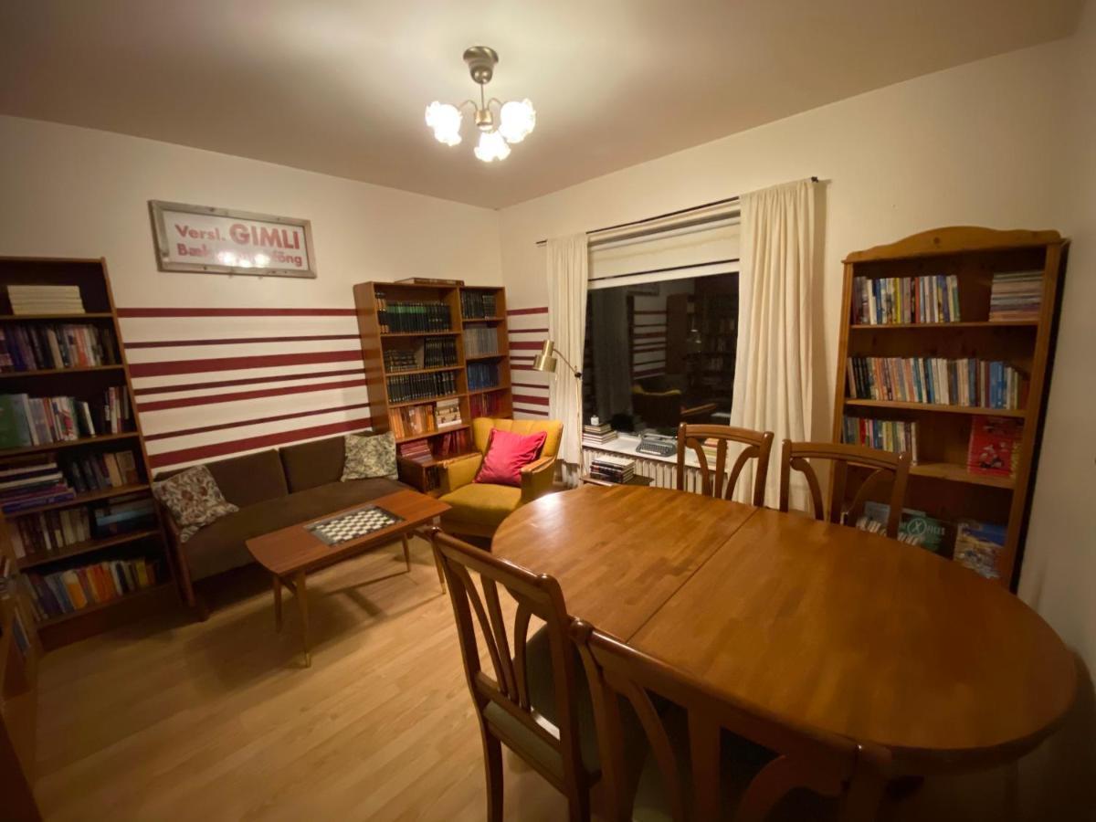 Apartment The Bookstore Family Apartment Hellissandur